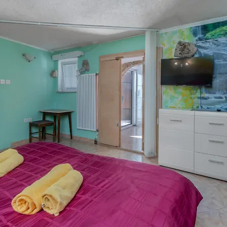 2 Bedroom In * Grižane