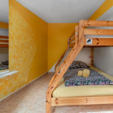Apartman Gorgeous In With Kitchen Grižane