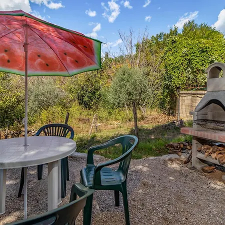 Apartman Gorgeous In With Kitchen Grižane